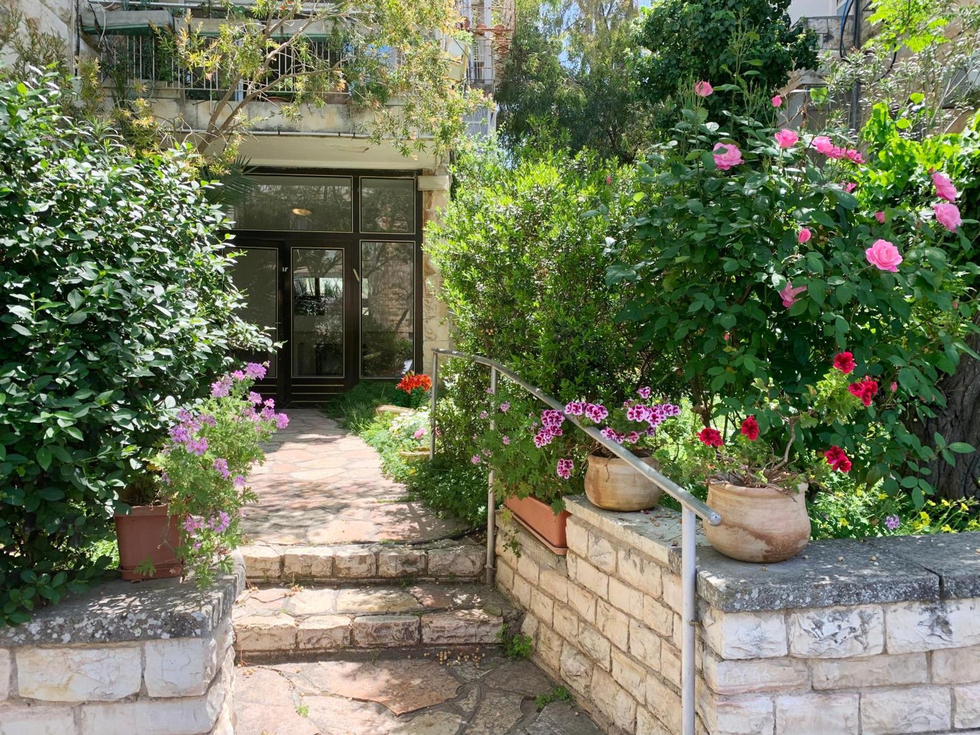 Annie'S Boutique Apartment In Jerusalem Eksteriør billede